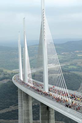 Course sur le viaduc de Millau : une autre course exceptionnelle