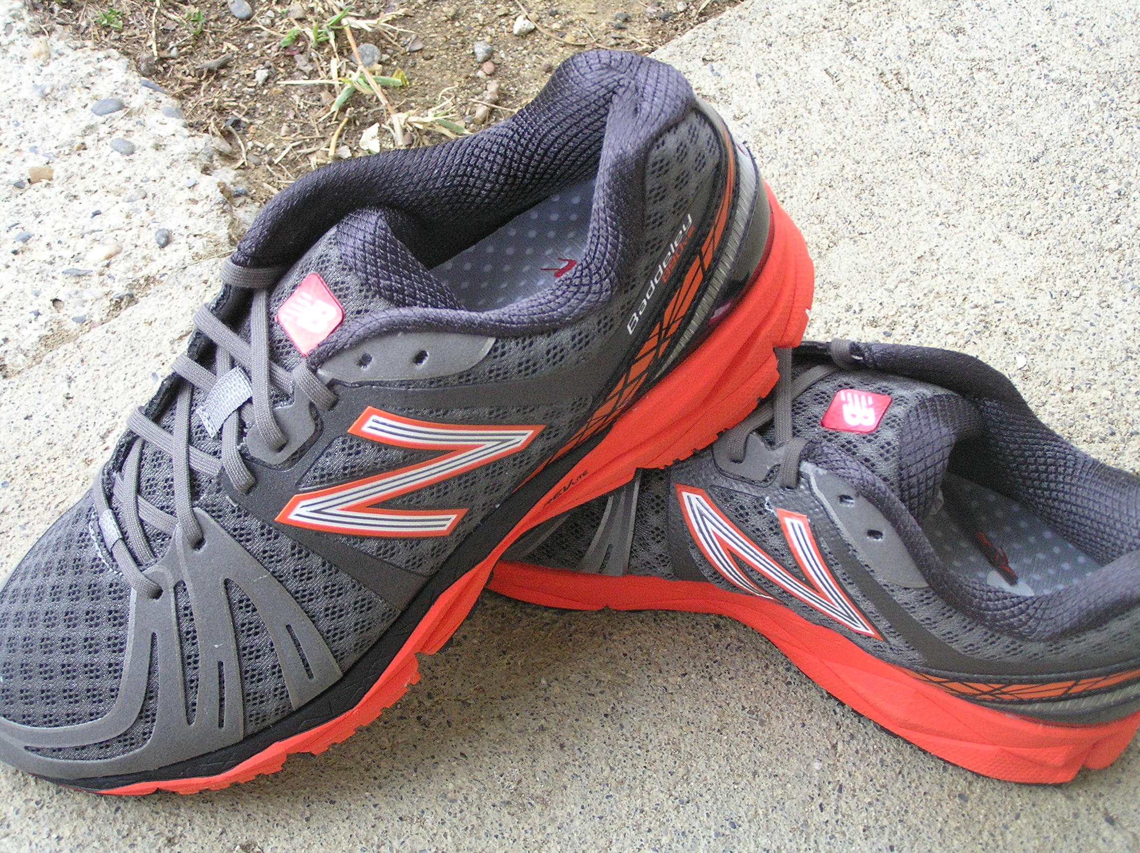 nb m890