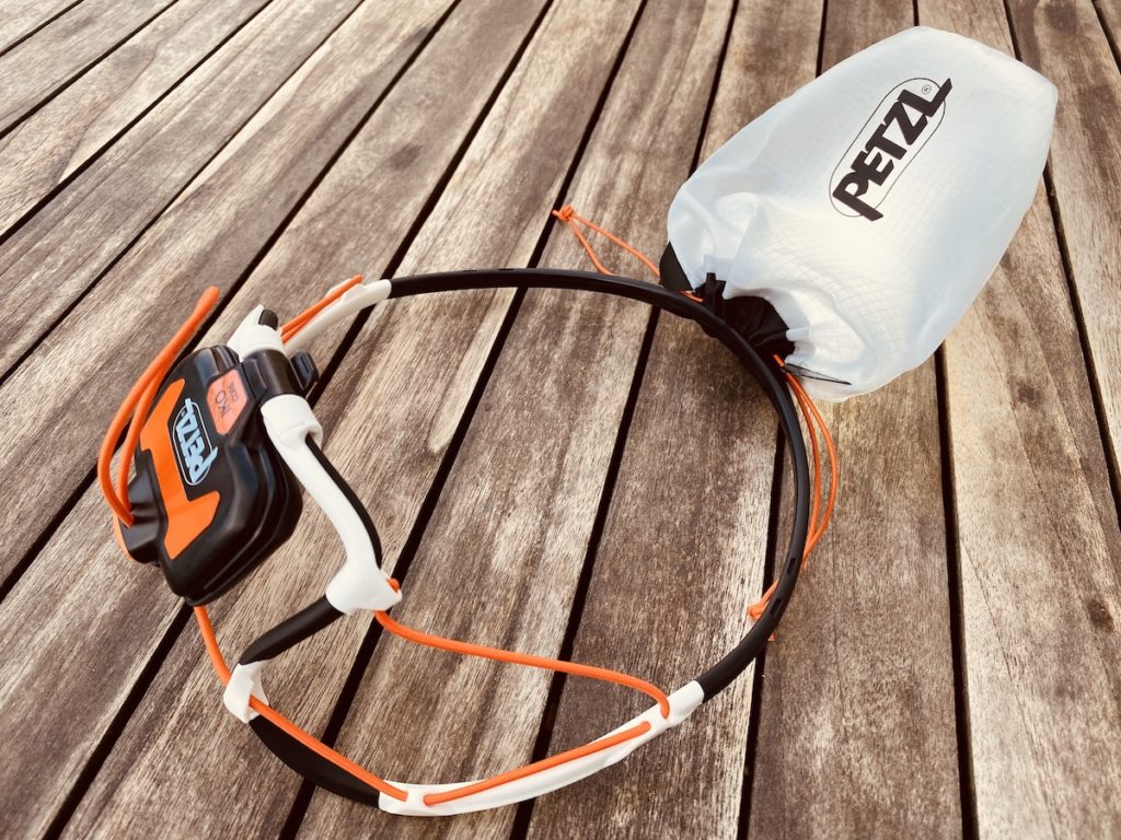 installation lanterne Petzl Iko core