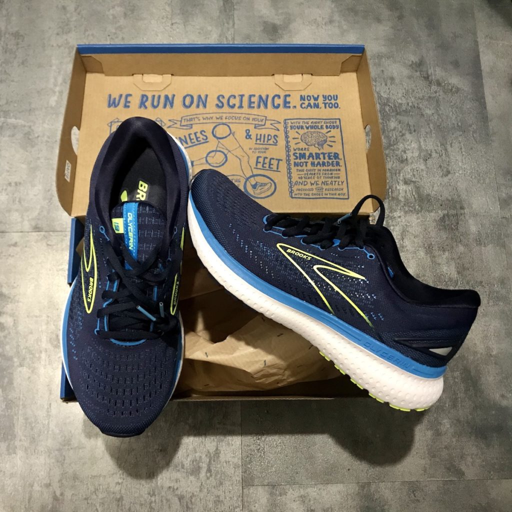 unboxing Brooks Glycerin 19