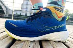 Saucony Hurricane 25