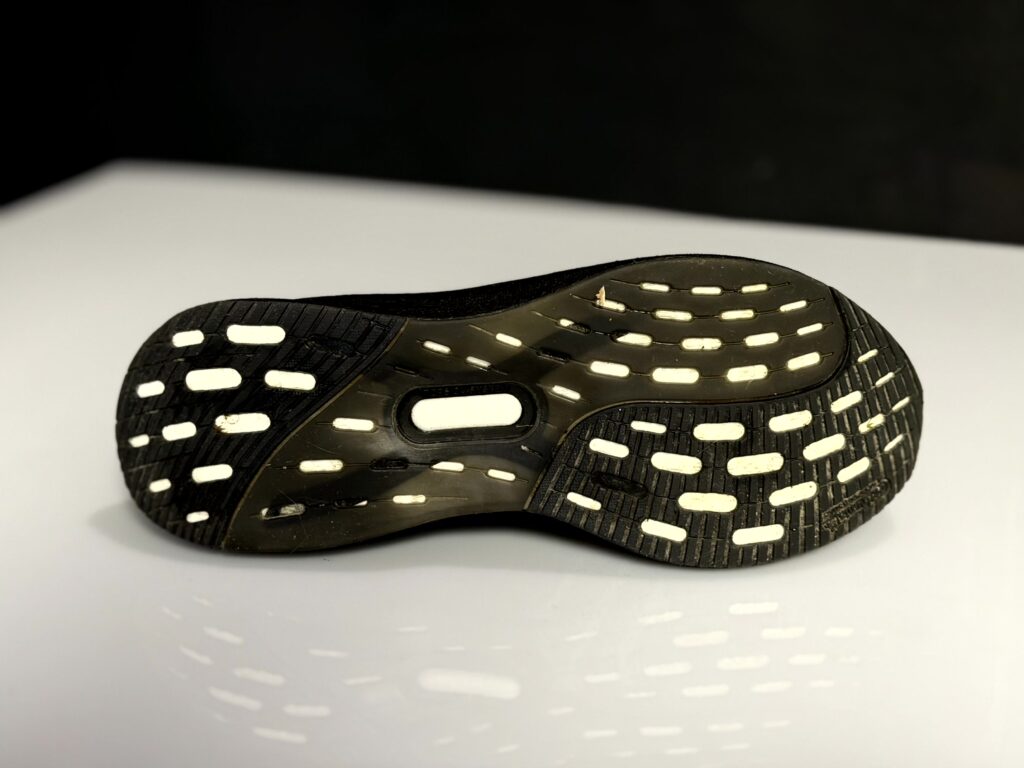 adidas Ultraboost 5 semelle continental