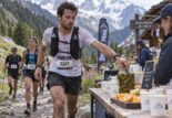 Jus de cornichons en trail : pourquoi les coureurs en boivent-ils contre les crampes ?