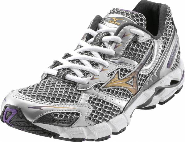 mizuno wave 13